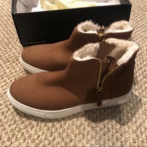 J/Slides Poppy sneaker/bootie cognac size 8